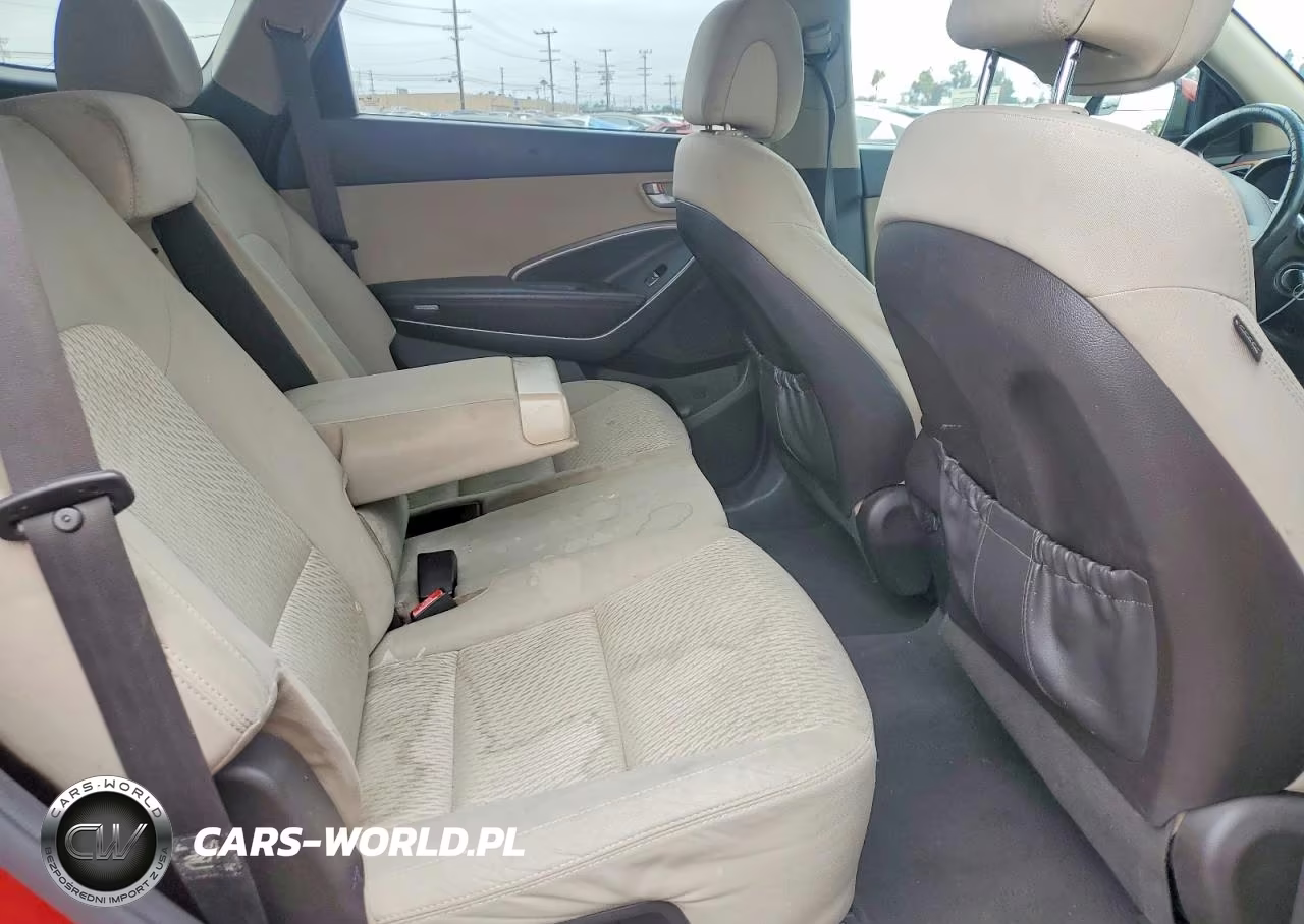 2016 Hyundai Santa Fe Se VIN:KM8SMDHF8GU152166 - 11