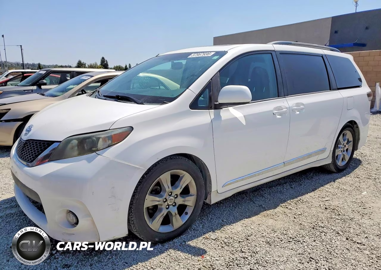 2012 Toyota Sienna Sport