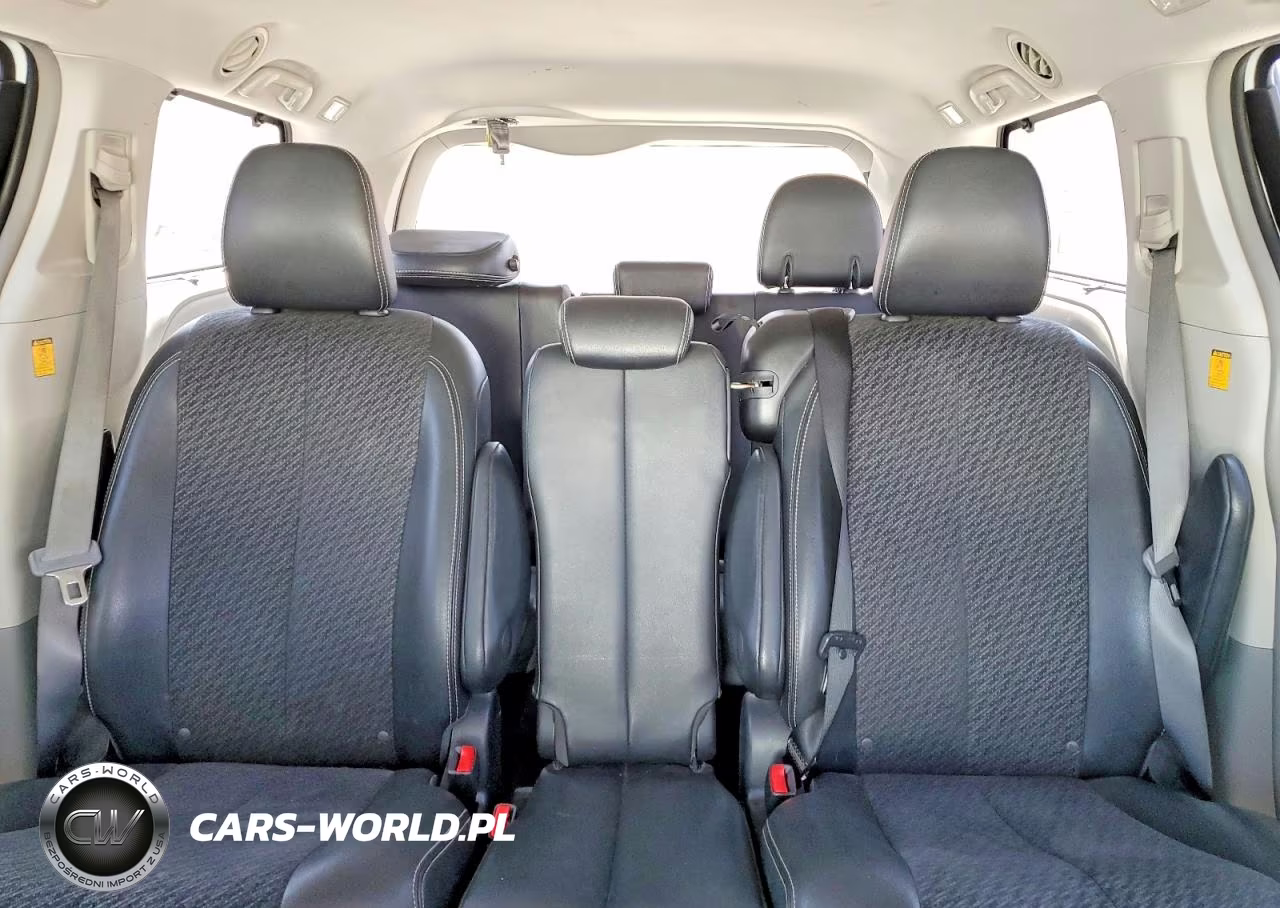 2012 Toyota Sienna Sport VIN:5TDXK3DC1CS265235 - 10