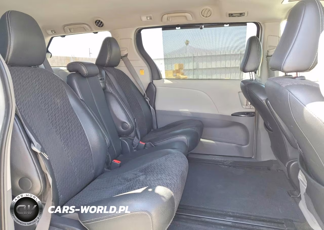 2012 Toyota Sienna Sport VIN:5TDXK3DC1CS265235 - 11
