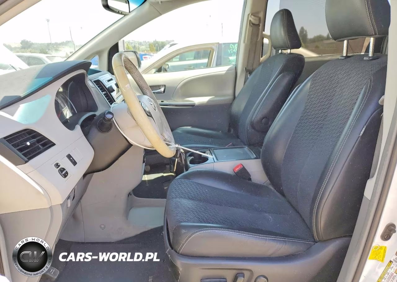 2012 Toyota Sienna Sport VIN:5TDXK3DC1CS265235 - 7