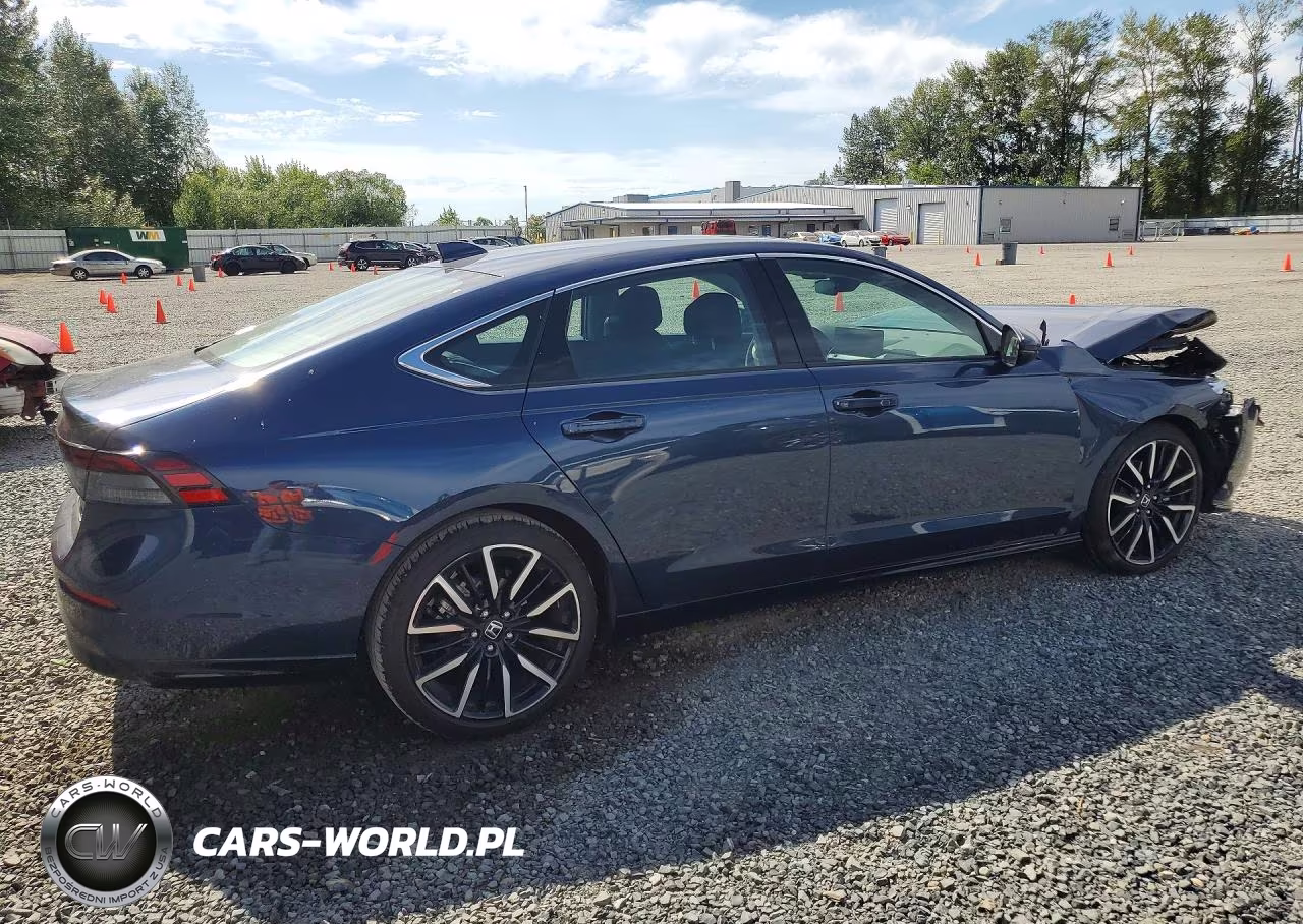 2024 Honda Accord Touring Hybrid VIN:1HGCY2F8XRA082276 - 3