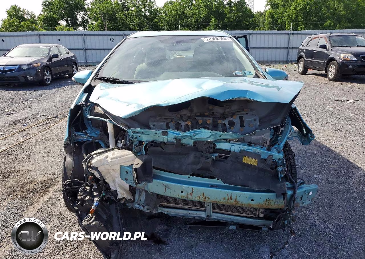 2014 Toyota Prius C One VIN:JTDKDTB30E1084375 - 5