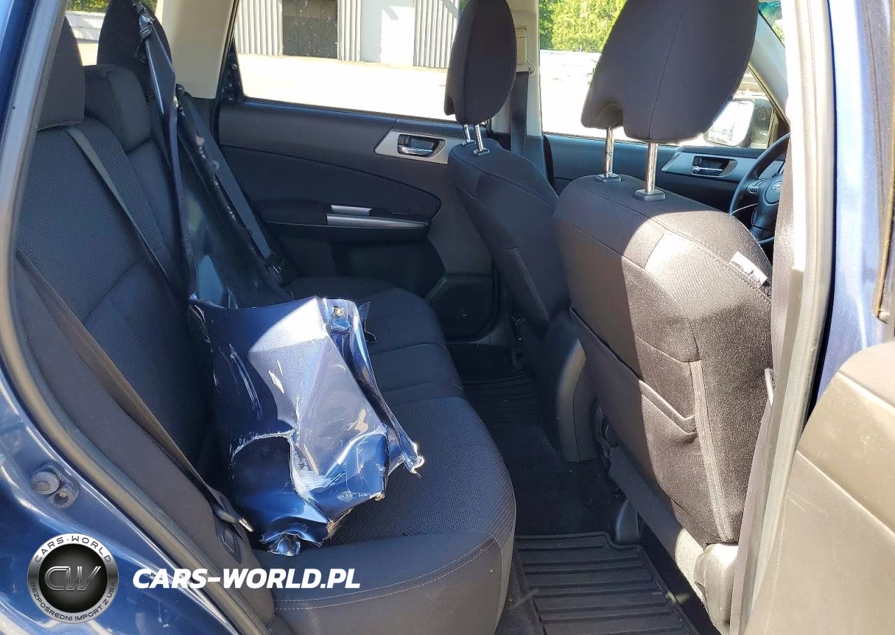 2012 Subaru Forester 2.5X Premium VIN:JF2SHADCXCH417872 - 11