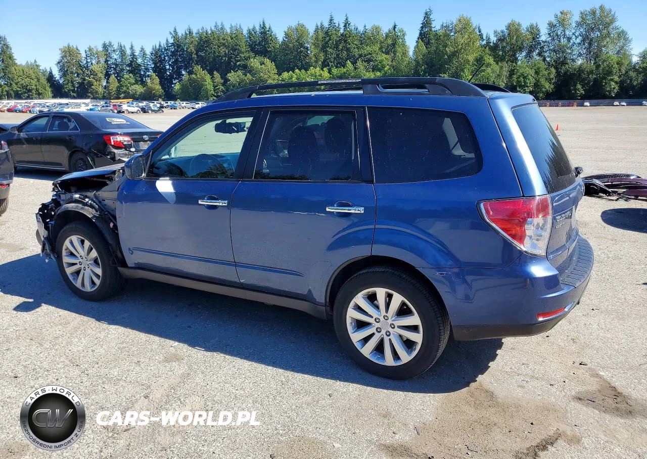 2012 Subaru Forester 2.5X Premium VIN:JF2SHADCXCH417872 - 2
