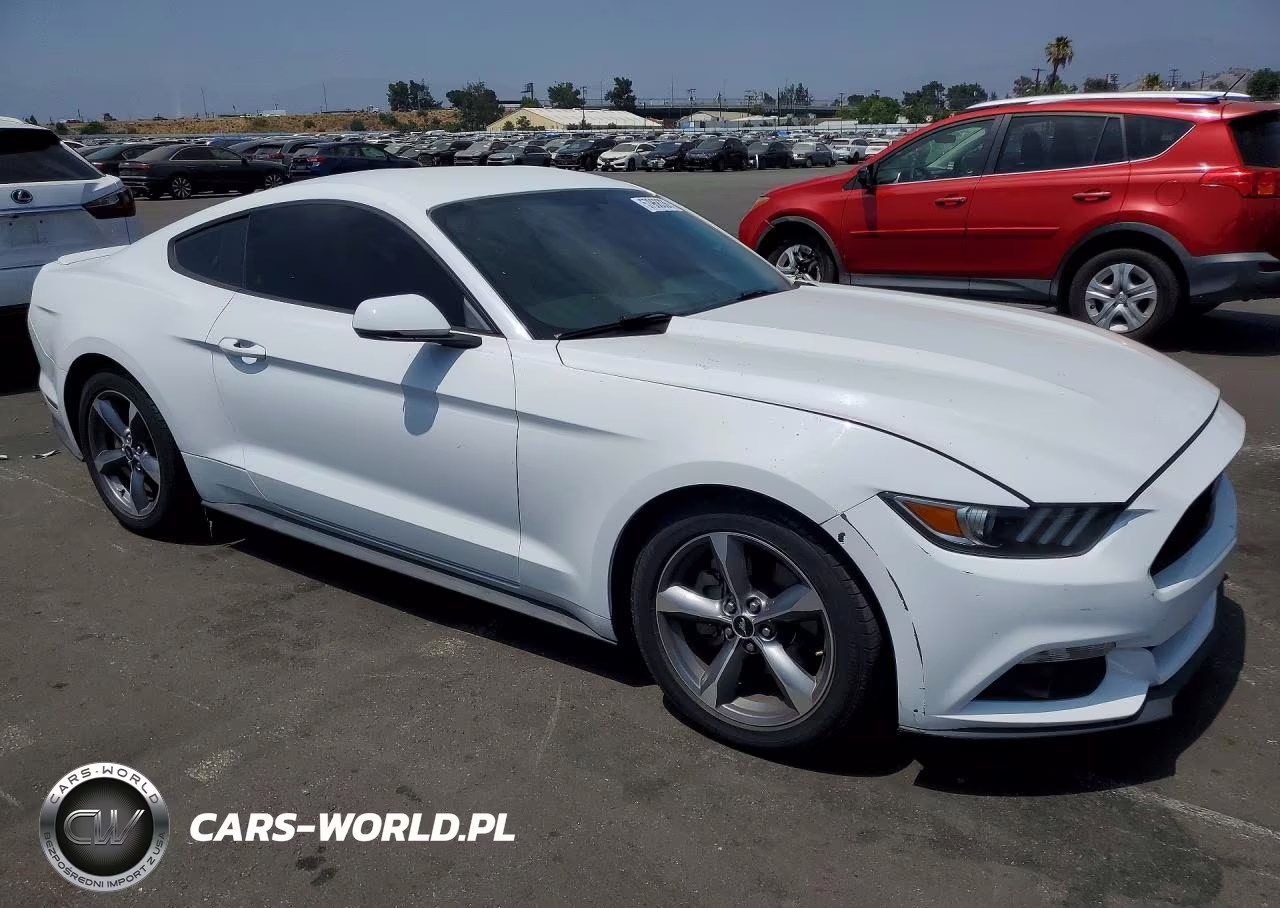 2016 Ford Mustang VIN:1FA6P8TH1G5317729 - 4
