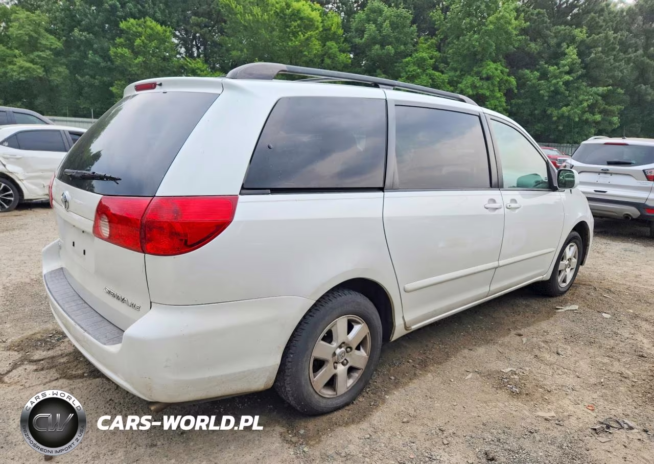 2008 Toyota Sienna Xle VIN:5TDZK22C38S112966 - 3