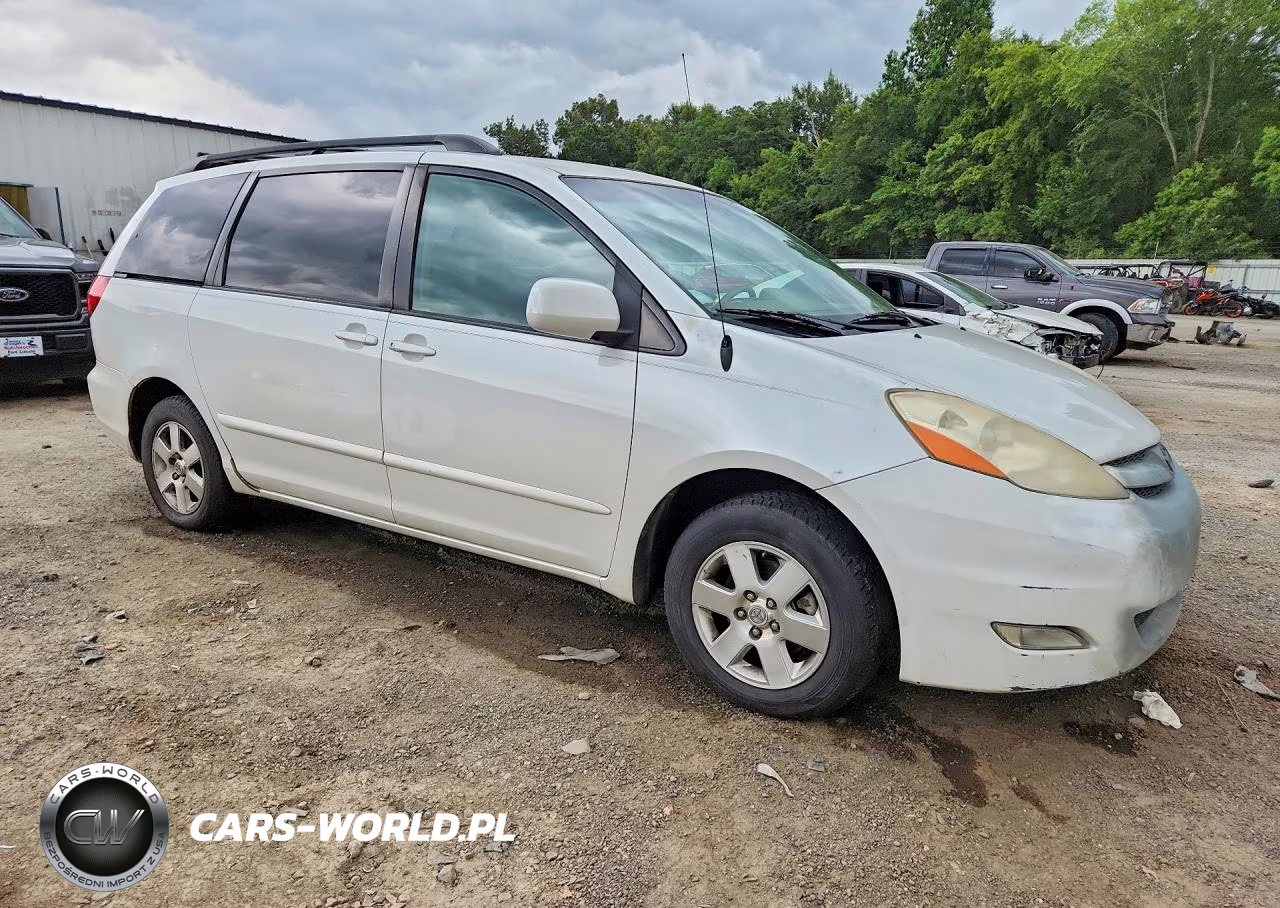 2008 Toyota Sienna Xle VIN:5TDZK22C38S112966 - 4