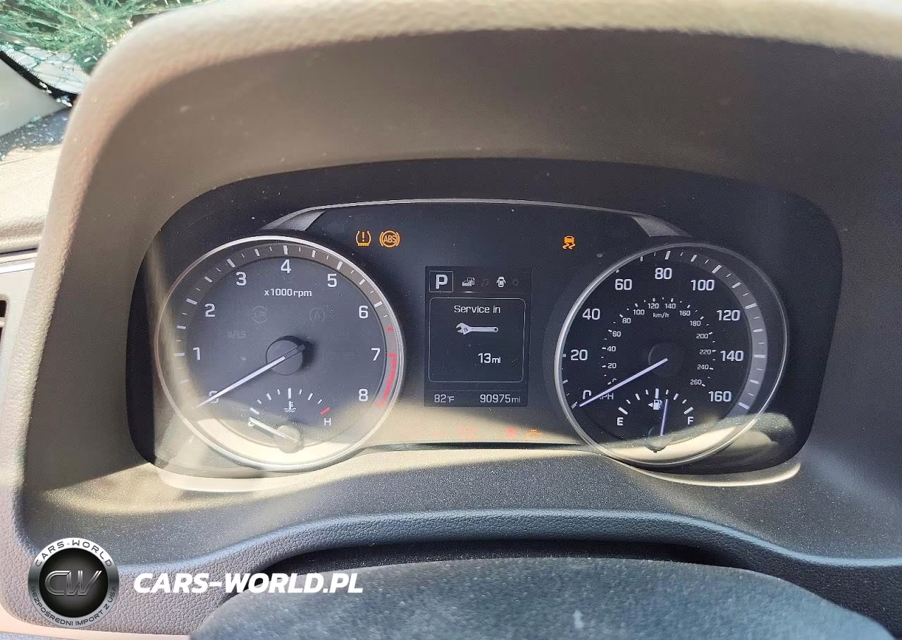 2018 Hyundai Elantra Sel VIN:5NPD84LF4JH219890 - 9
