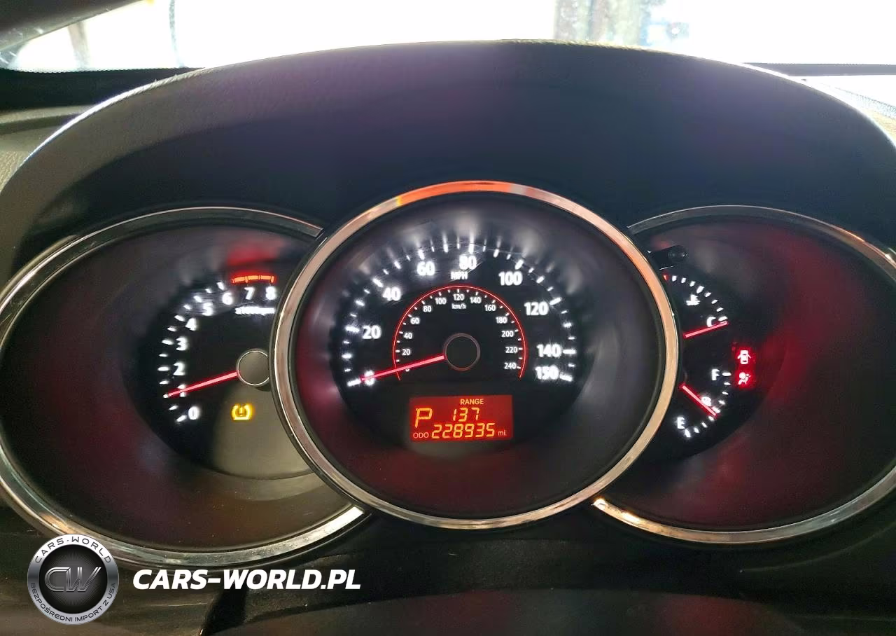 2011 Kia Sorento Lx VIN:5XYKTCA13BG034455 - 9