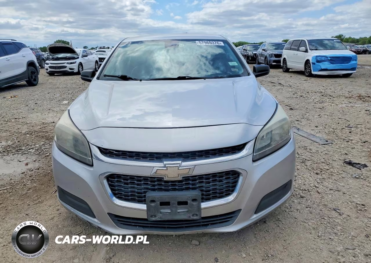 2015 Chevrolet Malibu Ls VIN:1G11B5SL5FF195062 - 5