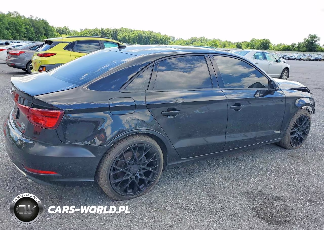 2018 Audi A3 Premium VIN:WAUB8GFF7J1011706 - 3