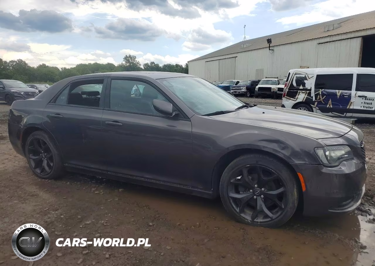 2021 Chrysler 300 S VIN:2C3CCABG7MH537068 - 4