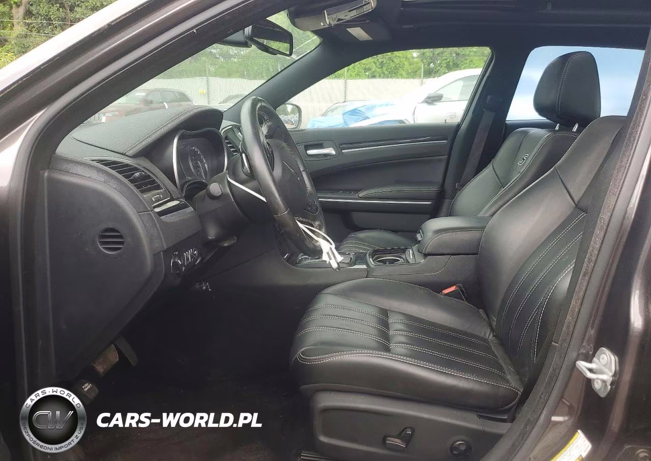 2021 Chrysler 300 S VIN:2C3CCABG7MH537068 - 7