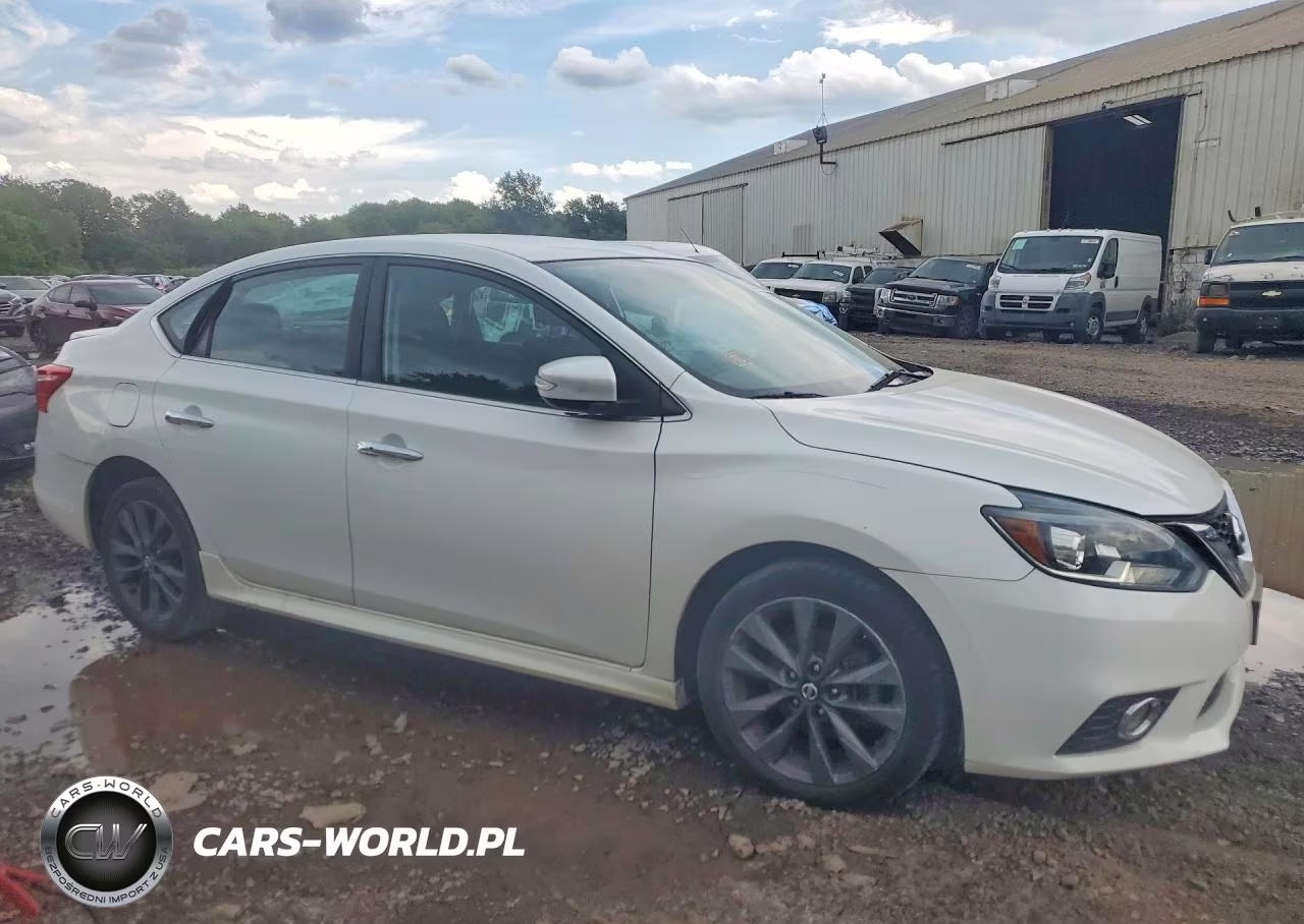 2018 Nissan Sentra Sr VIN:3N1AB7AP2JY251745 - 4