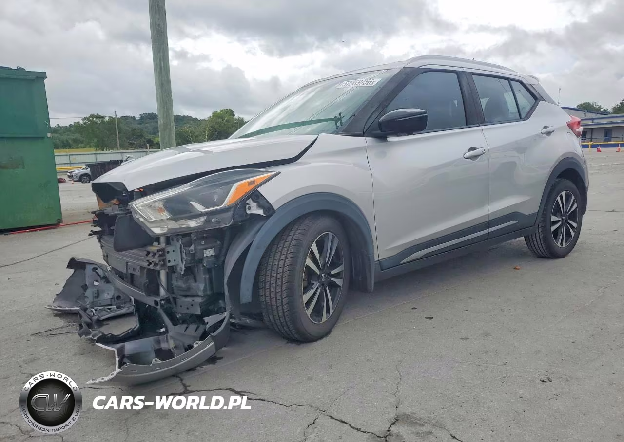 2019 Nissan Kicks Sr