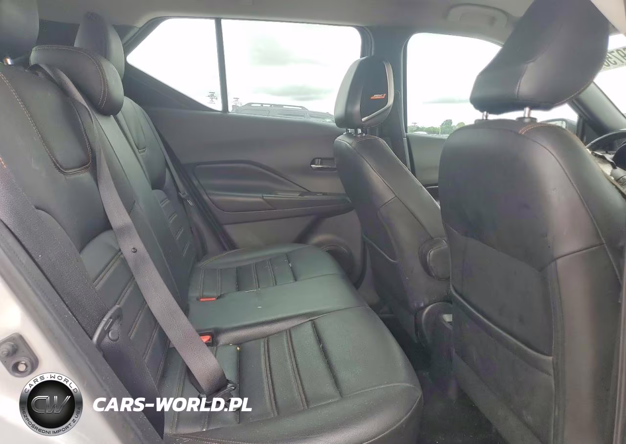2019 Nissan Kicks Sr VIN:3N1CP5CU4KL511112 - 10