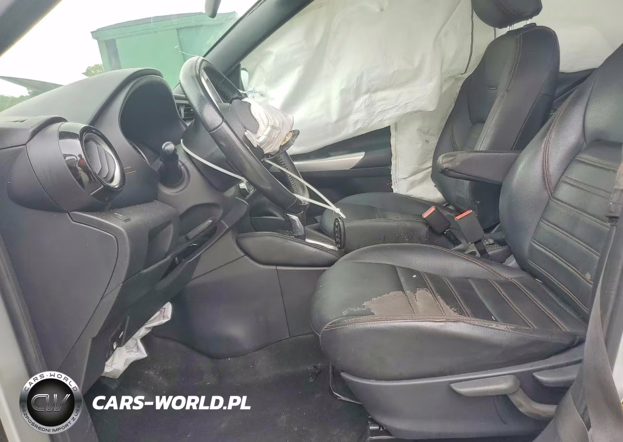 2019 Nissan Kicks Sr VIN:3N1CP5CU4KL511112 - 7