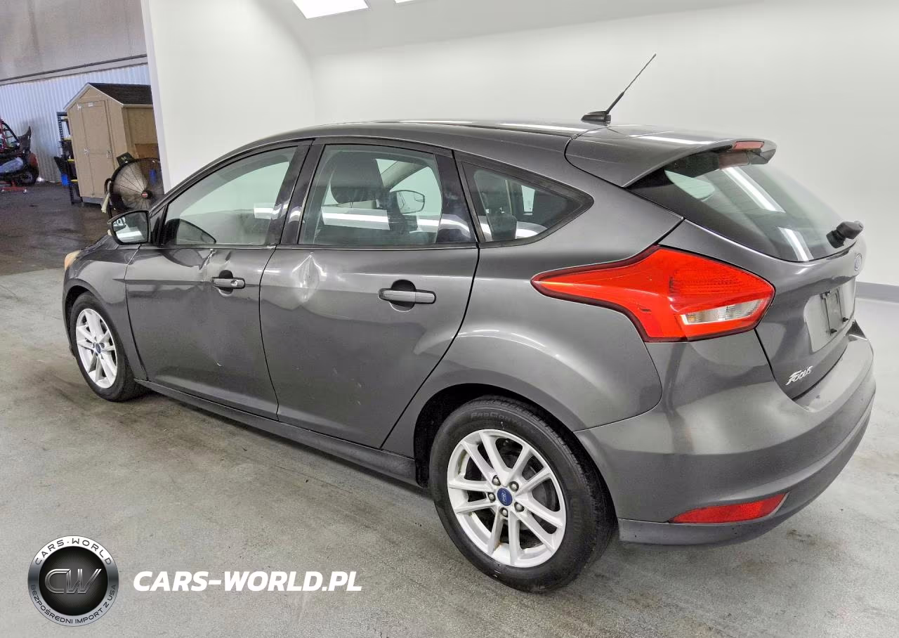 2017 Ford Focus Se VIN:1FADP3K20HL232952 - 2