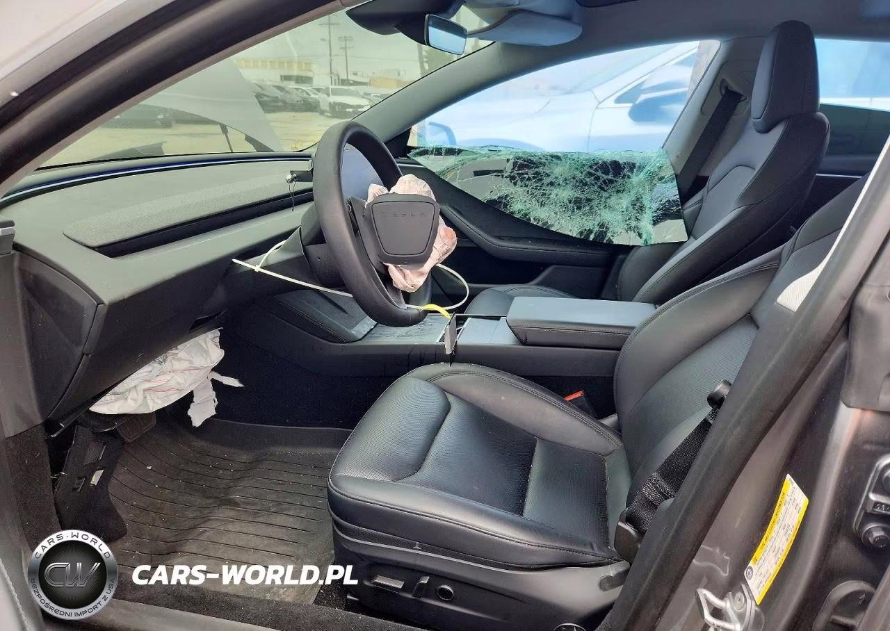 2025 Tesla Model 3 VIN:5YJ3E1EB4SF011022 - 7