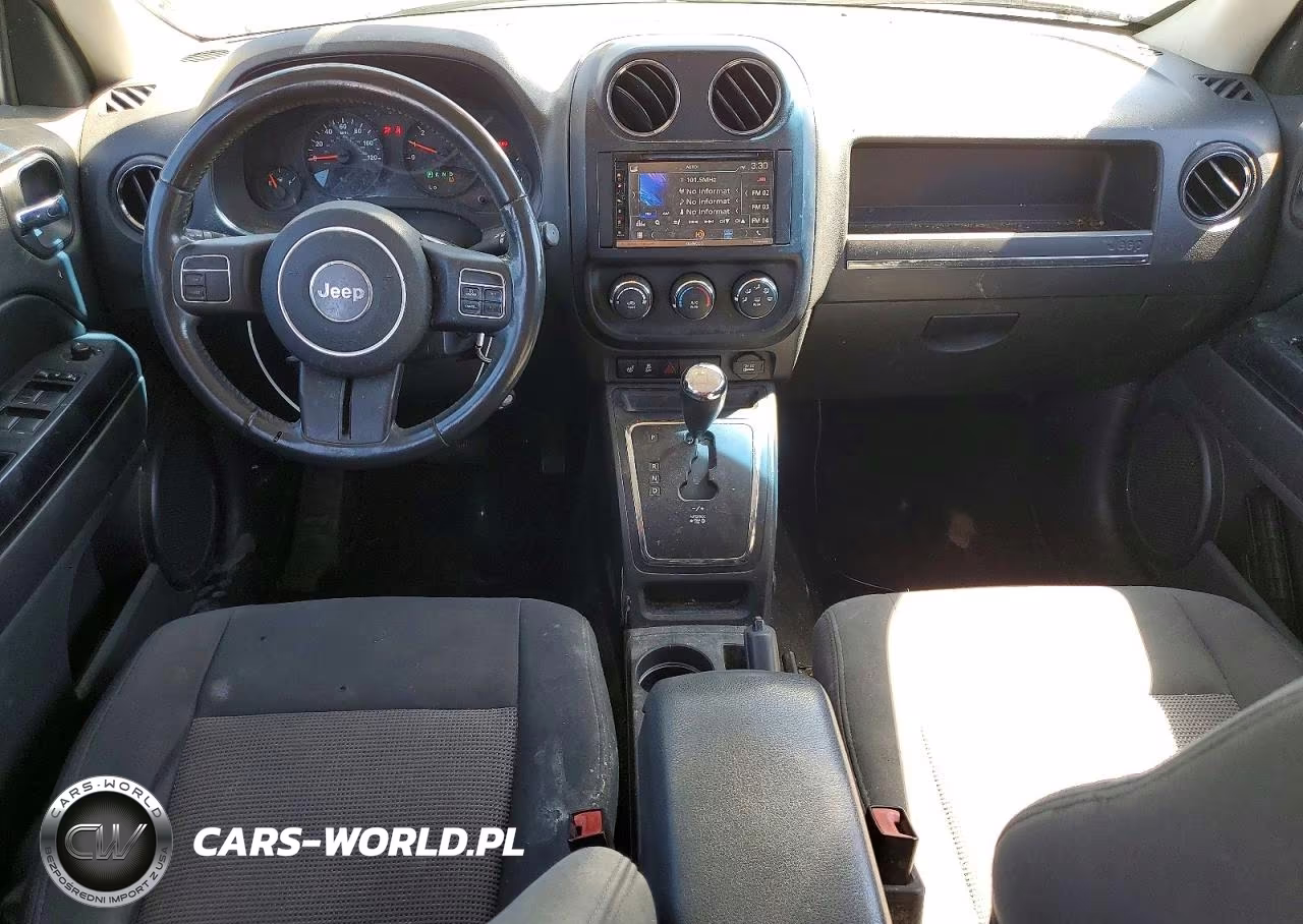 2012 Jeep Patriot Latitude VIN:1C4NJRFBXCD537584 - 8