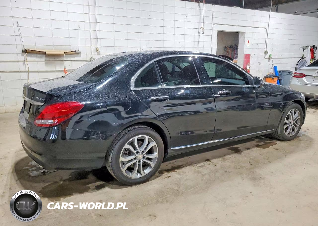 2016 Mercedes-Benz C300 4 Mat VIN:55SWF4KB9GU110540 - 3
