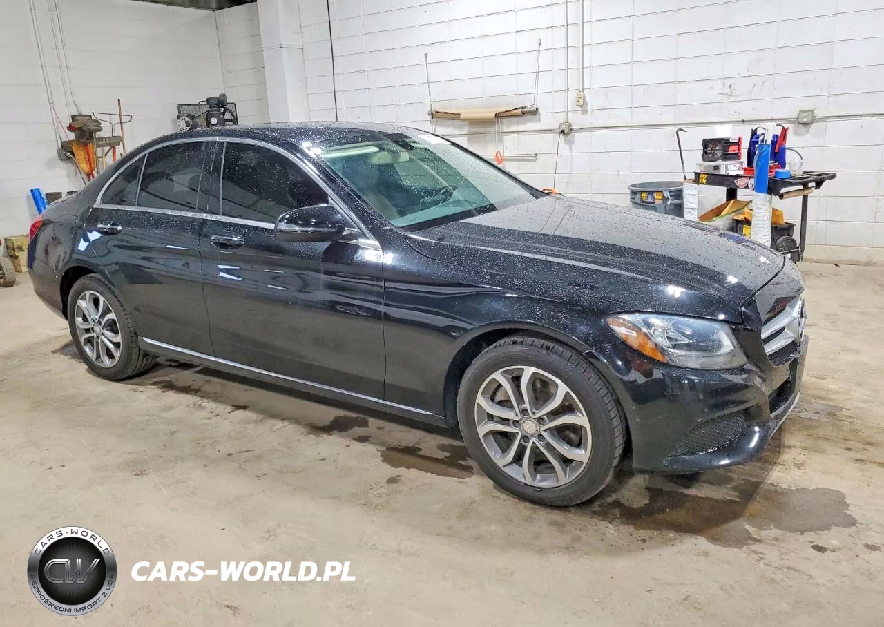 2016 Mercedes-Benz C300 4 Mat VIN:55SWF4KB9GU110540 - 4