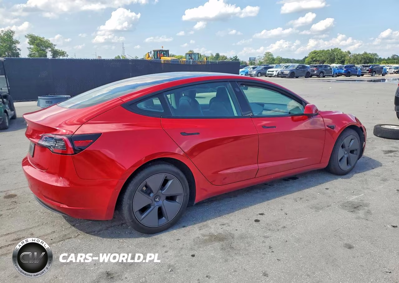 2021 Tesla Model 3 VIN:5YJ3E1EA9MF047136 - 3