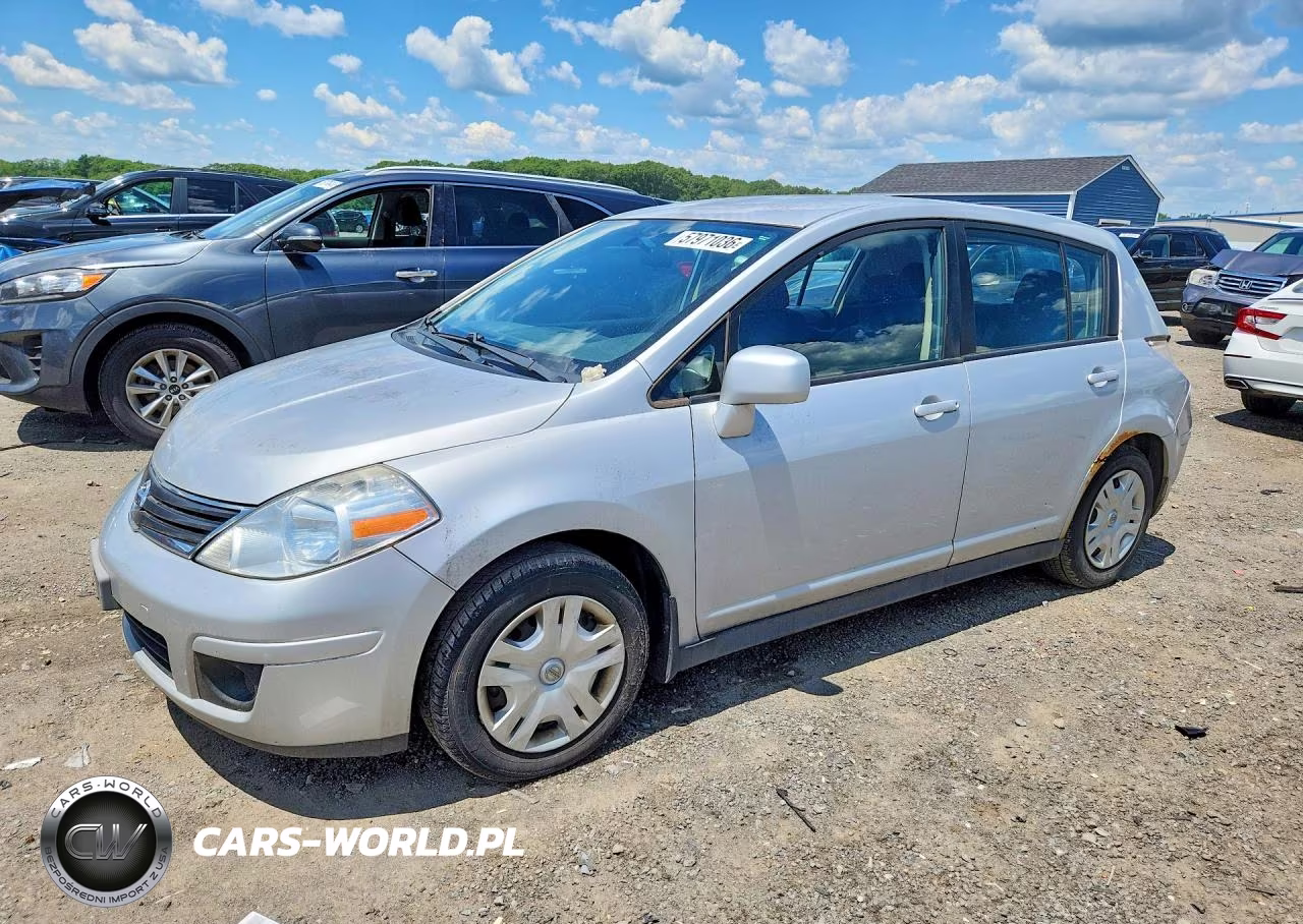 2011 Nissan Versa 1.8 S