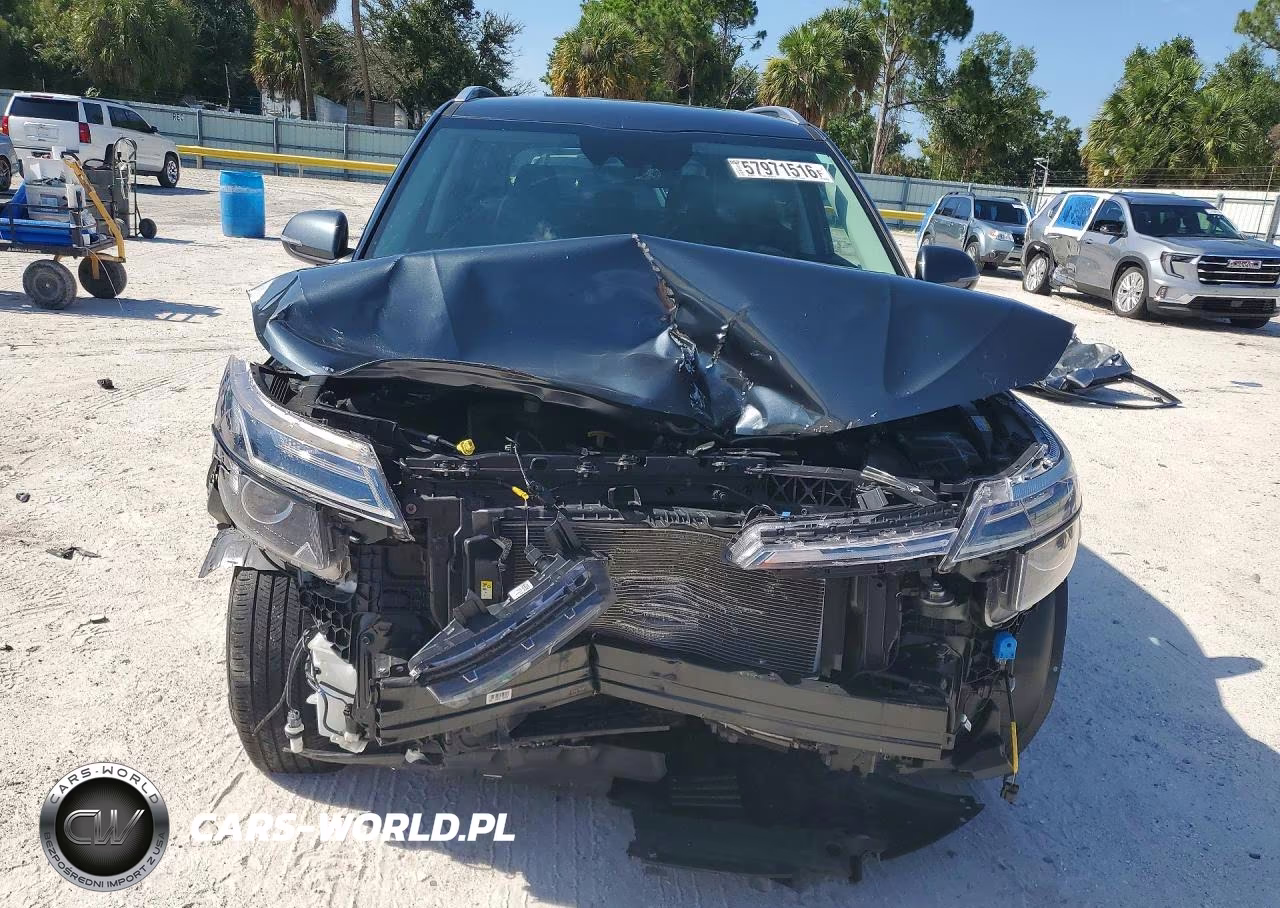 2024 Kia Seltos S VIN:KNDEU2AAXR7582965 - 5