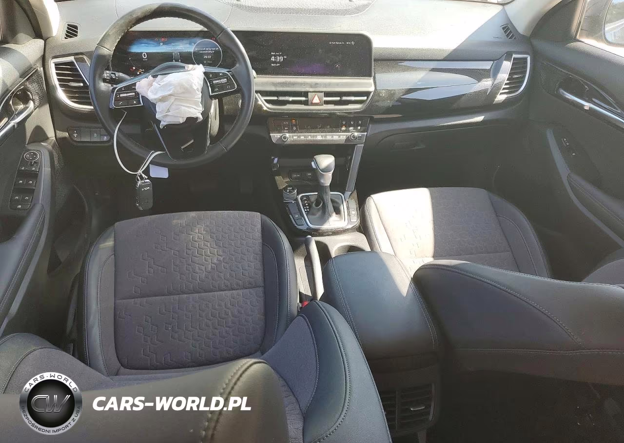 2024 Kia Seltos S VIN:KNDEU2AAXR7582965 - 8