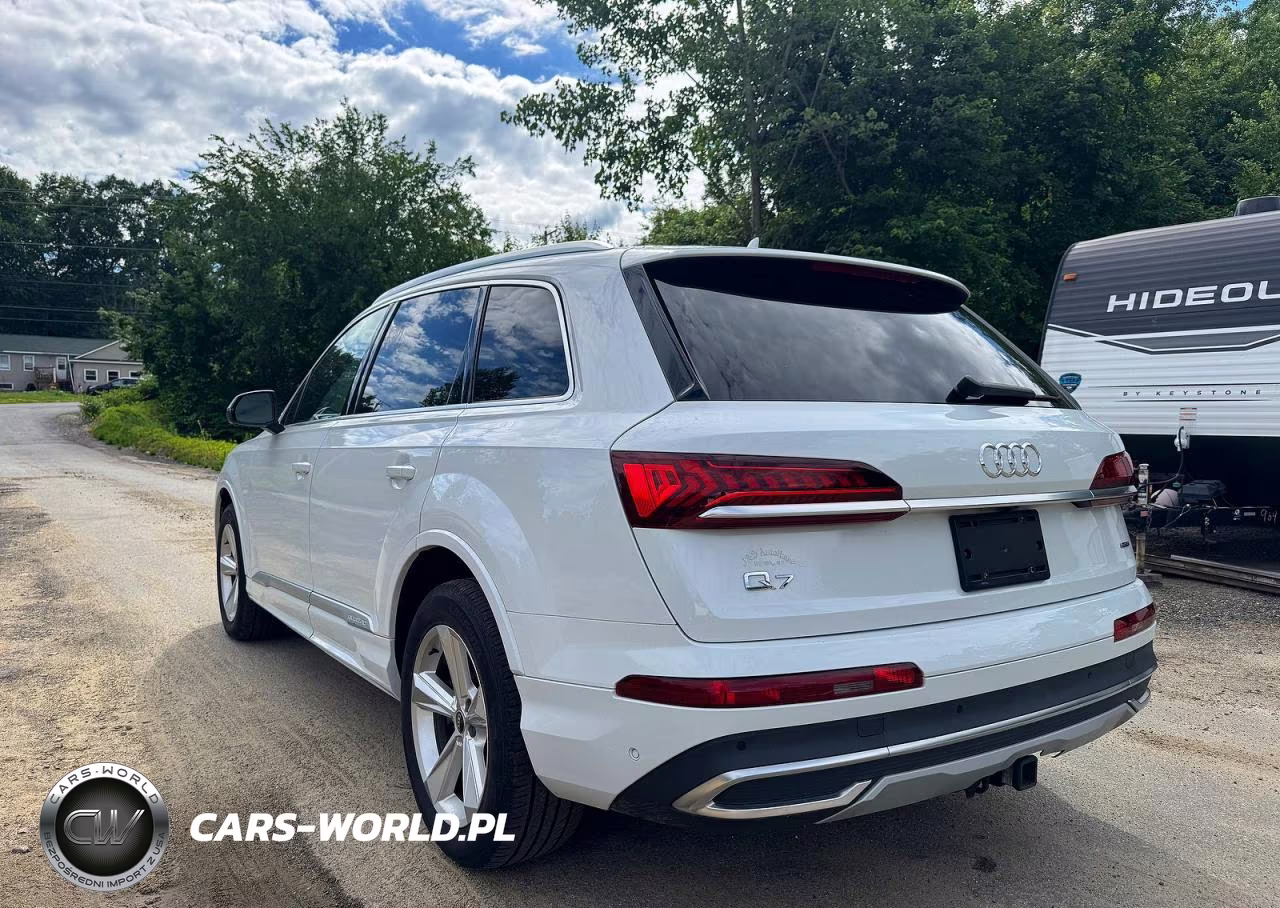 2021 Audi Q7 Premium VIN:WA1AJAF7XMD018736 - 3