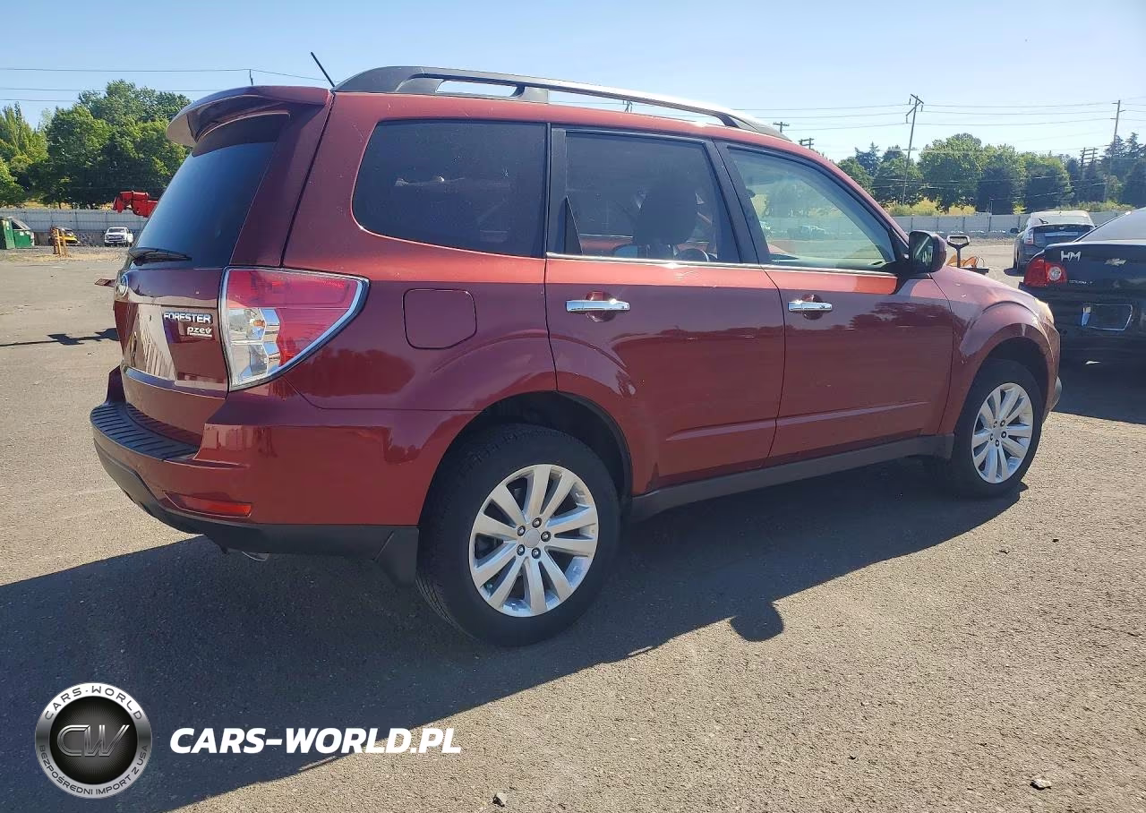 2012 Subaru Forester 2.5X Premium VIN:JF2SHADC9CH452323 - 3