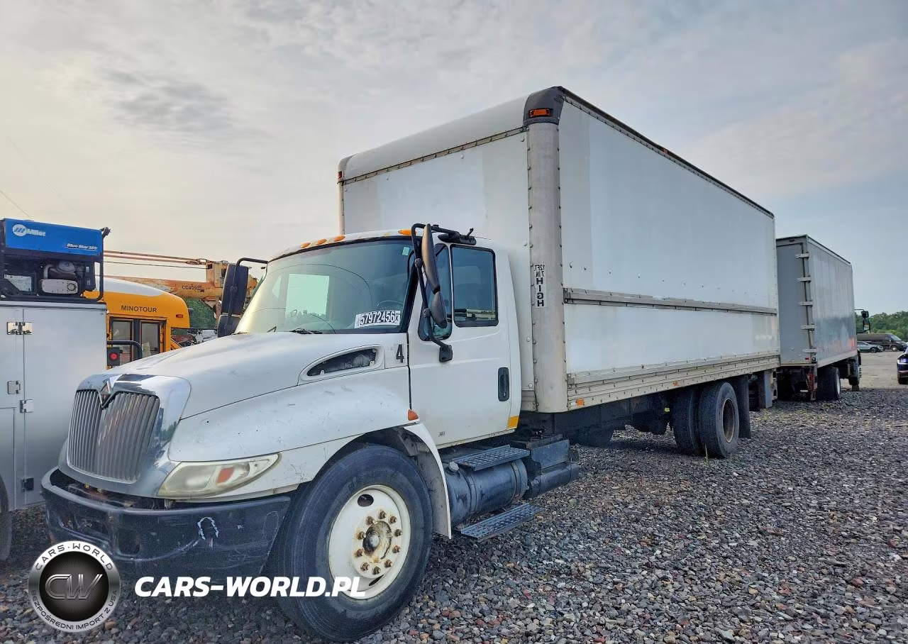 2004 International 4000 4300