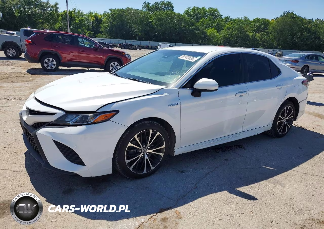2018 Toyota Camry Hybrid Se – zdjęcie 1 z 12