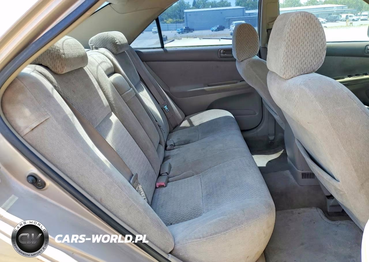 2002 Toyota Camry Le VIN:4T1BF32K42U026454 - 10