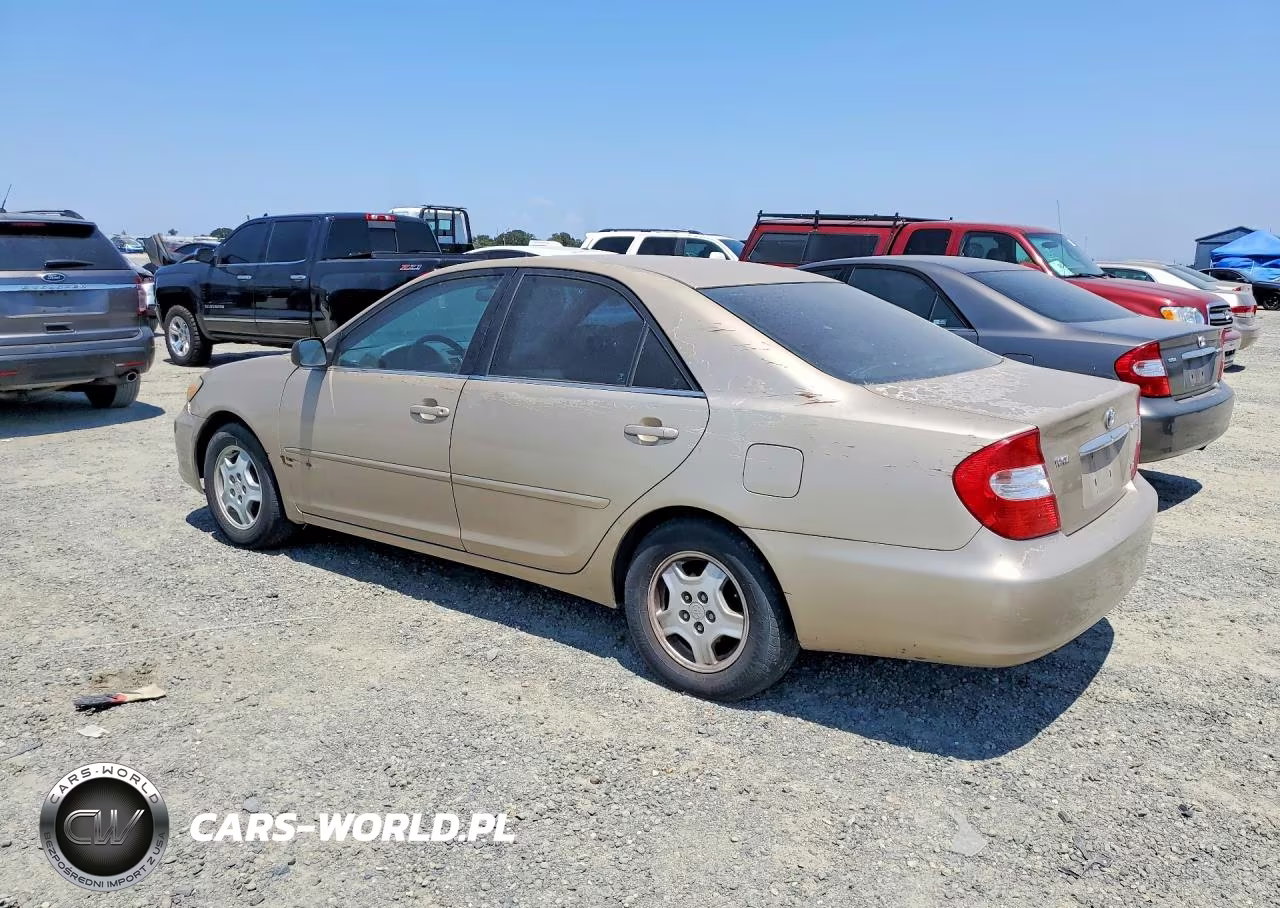2002 Toyota Camry Le VIN:4T1BF32K42U026454 - 2