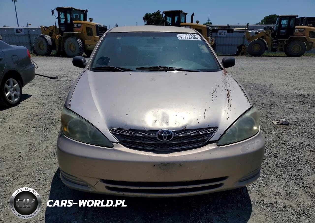 2002 Toyota Camry Le VIN:4T1BF32K42U026454 - 5