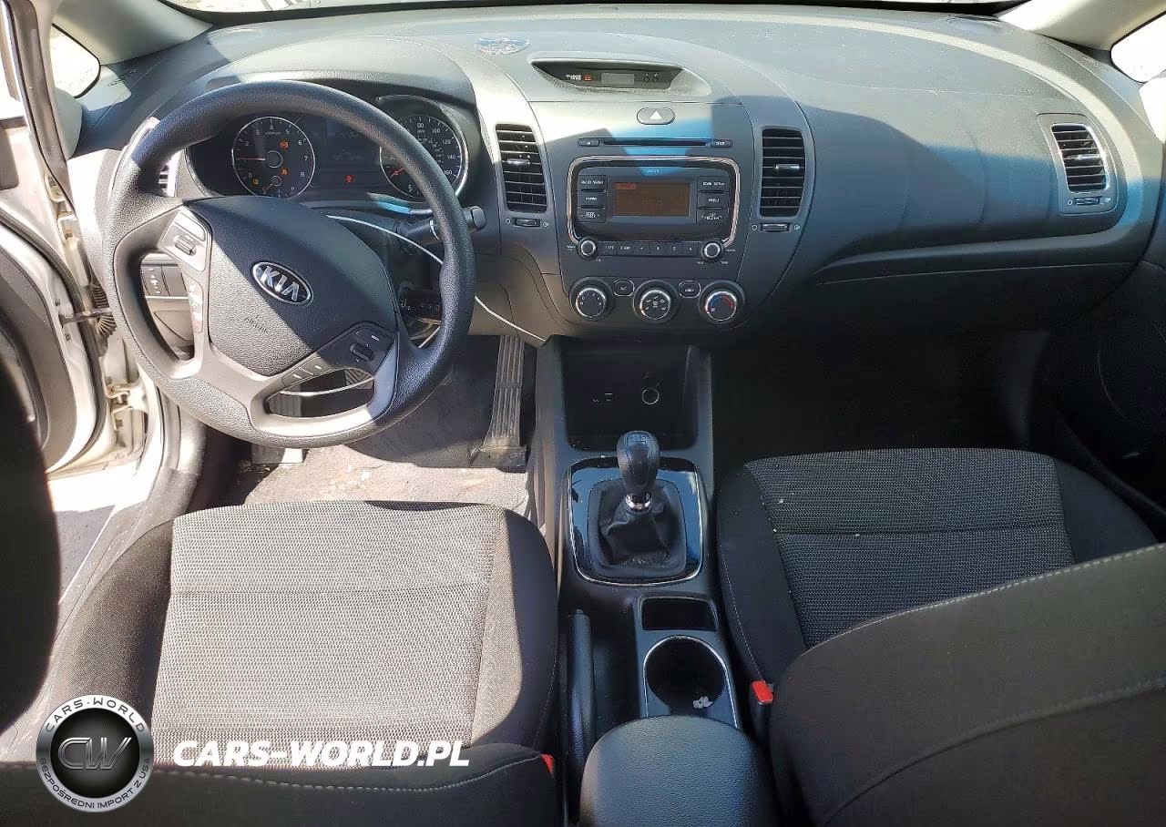2017 Kia Forte Lx VIN:3KPFK4A74HE029365 - 8