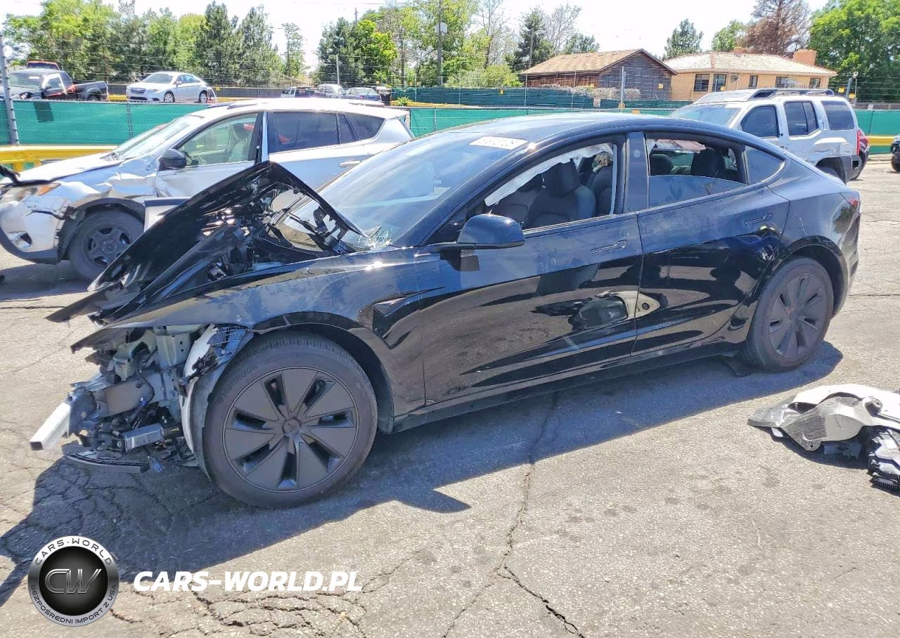 2024 Tesla Model 3 – zdjęcie 1 z 13