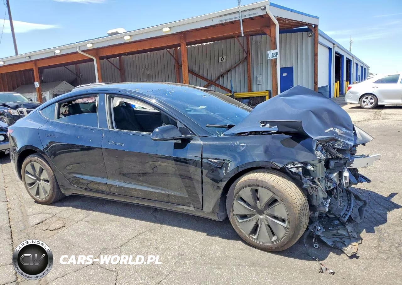 2024 Tesla Model 3 VIN:5YJ3E1EB5RF834178 - 4