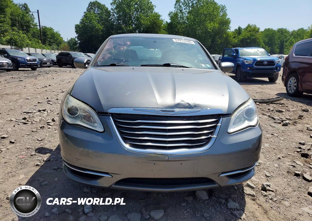 2012 Chrysler 200 Touring VIN:1C3CCBBB7CN288769 - 5