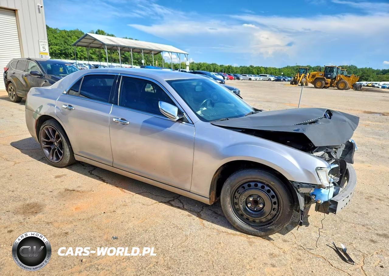 2017 Chrysler 300C VIN:2C3CCAEG9HH610085 - 4