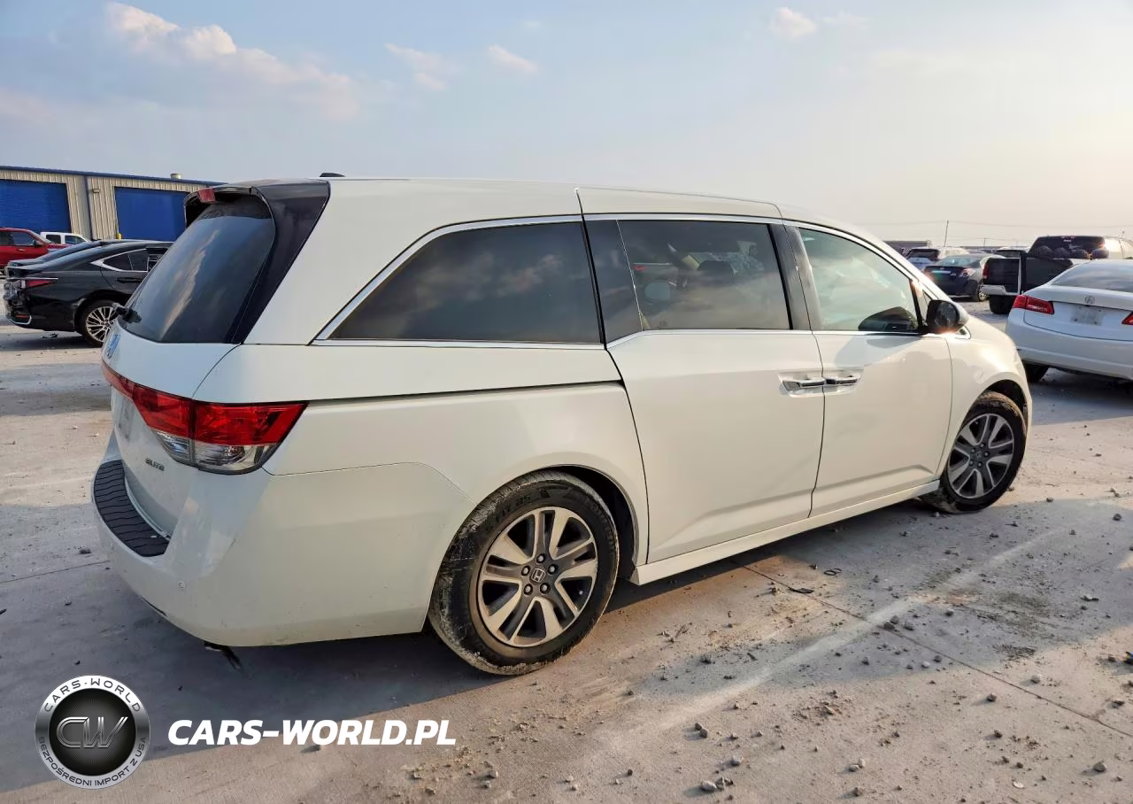 2014 Honda Odyssey Touring VIN:5FNRL5H90EB018361 - 3