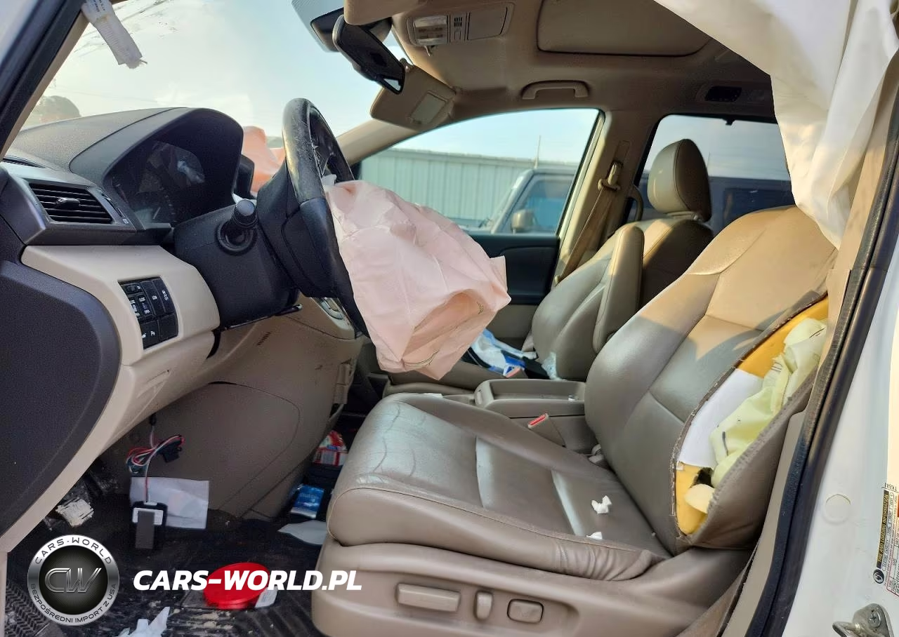2014 Honda Odyssey Touring VIN:5FNRL5H90EB018361 - 7