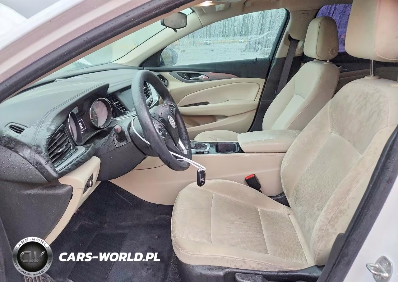 2019 Buick Regal Tourx VIN:W04GT8SX7K1023362 - 7