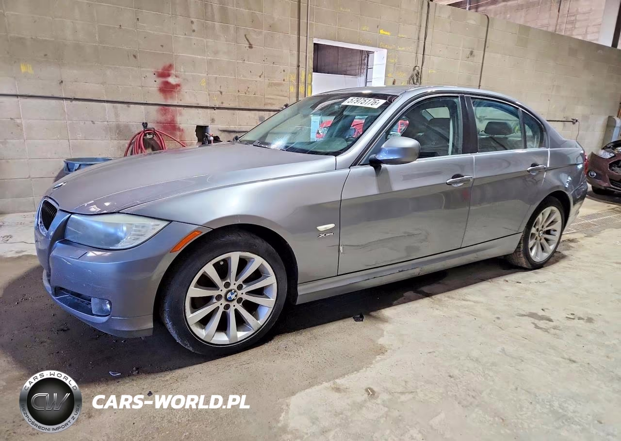 2009 BMW 328 Xi – zdjęcie 1 z 12