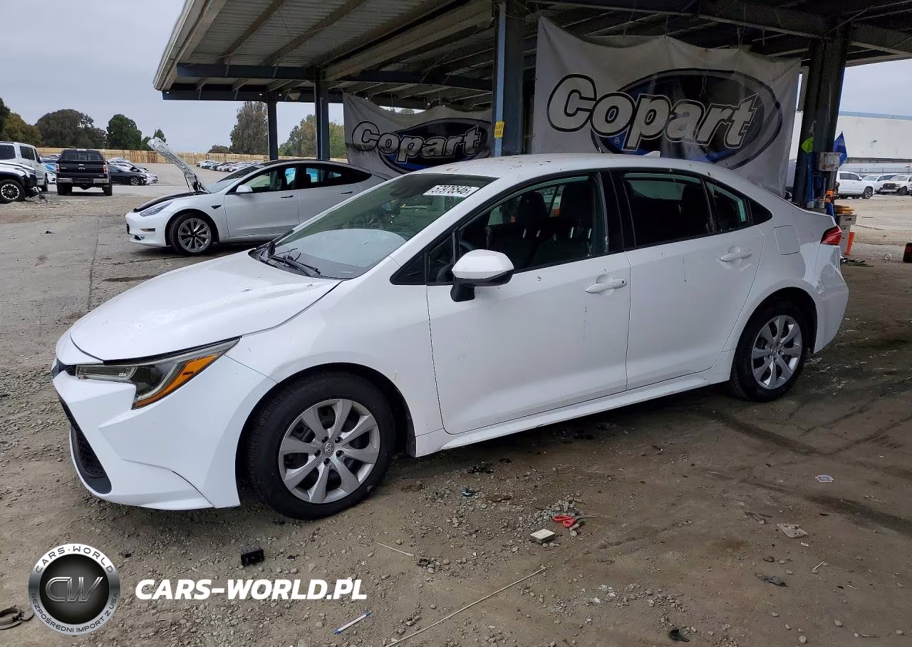 2021 Toyota Corolla Le – zdjęcie 1 z 12