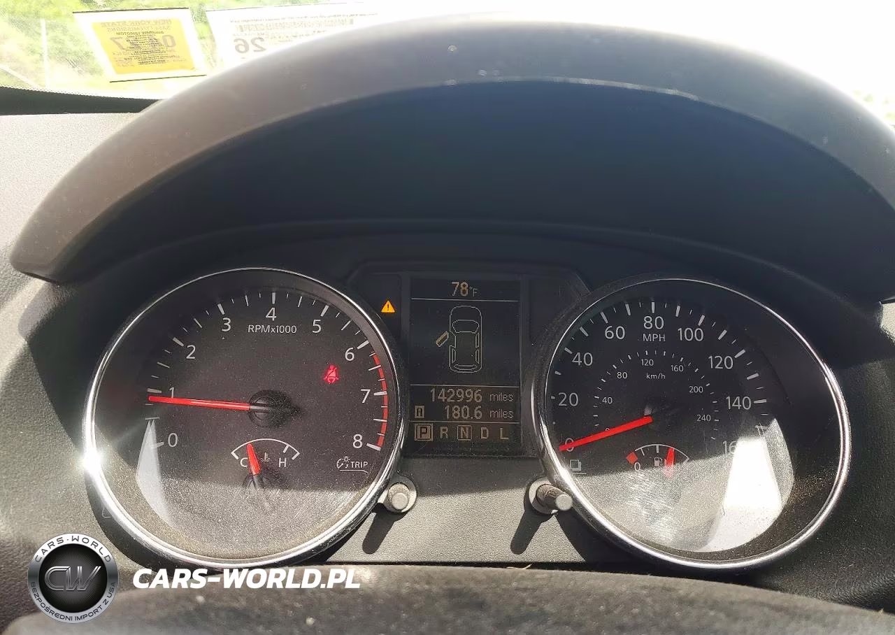 2015 Nissan Rogue VIN:JN8AS5MV2FW763164 - 9