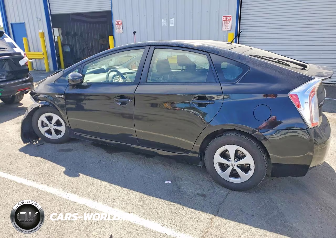 2014 Toyota Prius Two VIN:JTDKN3DU5E0358078 - 2